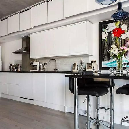 Canal-Side Apartment In Shoreditch ลอนดอน ภายนอก รูปภาพ
